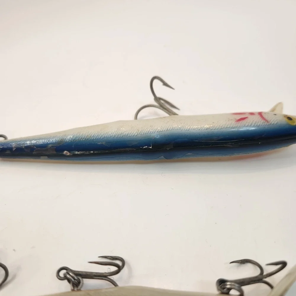 Lot Of 2 Vintage Cotton Cordell Redfin Lures 5-1/2 Inch And 6-1/2 Inch Fishing